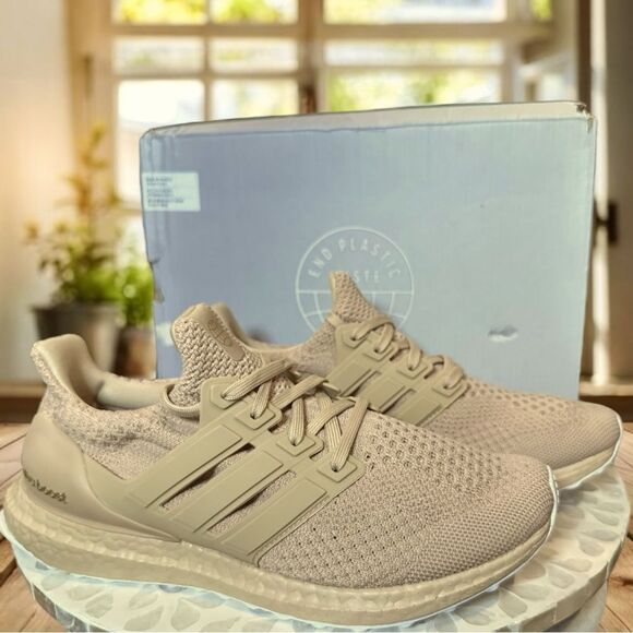 NIB ADIDAS ULTRABOOST 5.0 DNA $180 Magic Beige Ecru Tint FZ6258 Women - Picture 1 of 16